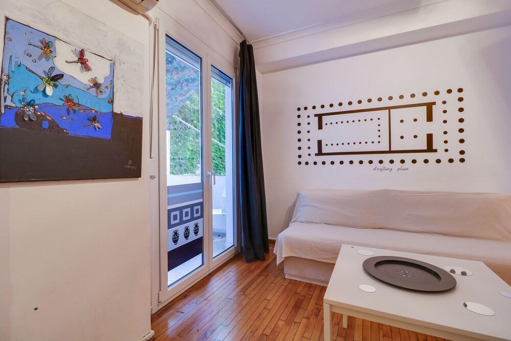 Acropolis Cozy Place Apartment เอเธนส์ ภายนอก รูปภาพ